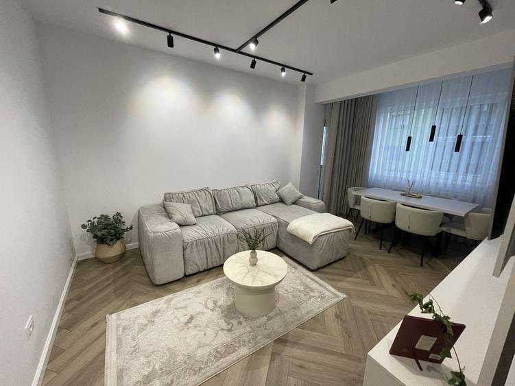 Apartament cu 3 camere decomandat în Sfântu Ilie
