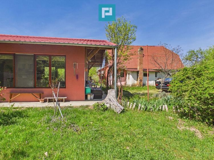 Casă individuală cu 5 camere cu Teren 8000 Mp în Câmpani