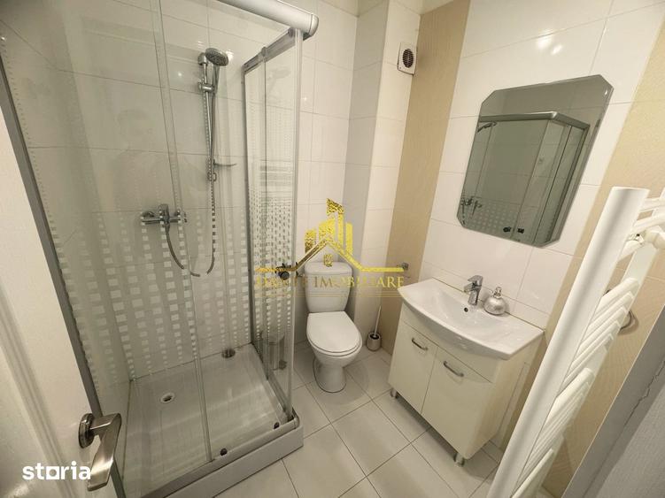 Apartament cu 3 camere semidecomandat, mobilat în Borhanci