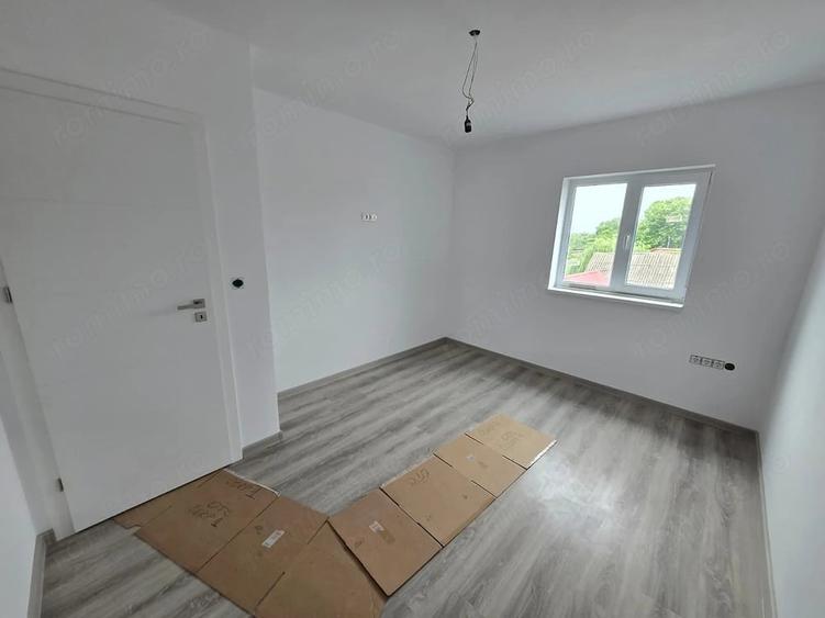 Duplex 3 camere,2 bai, 4Kw panouri fotovoltaice, Sanandrei - 12