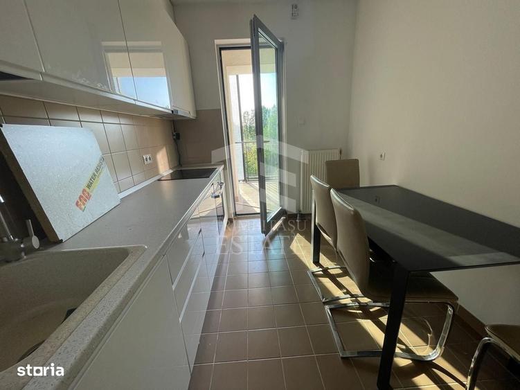 Apartament cu 3 camere în Splaiul Unirii