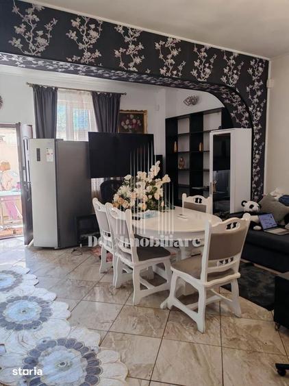 Casă cu 5 camere cu Teren 70 Mp în Tei