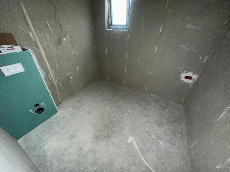 Duplex cu 6 camere cu Canalizare în Fundeni
