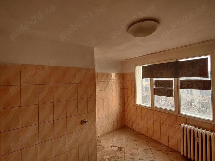 Ap. 4 camere Sos. Alexandria 15 Lidl Teius - 1