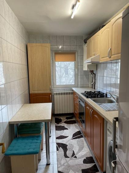 Apartament cu 2 camere decomandat în Nicolina
