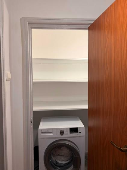 Apartament cu 3 camere semidecomandat în Exterior Vest