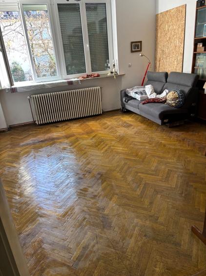 Apartament cu 4 camere în Central