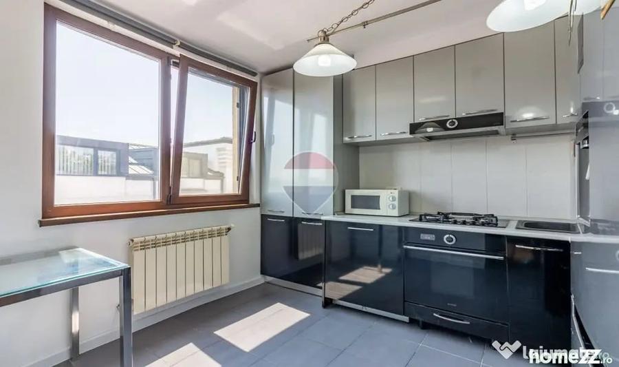 Apartament cu 4 camere decomandat în Unirii