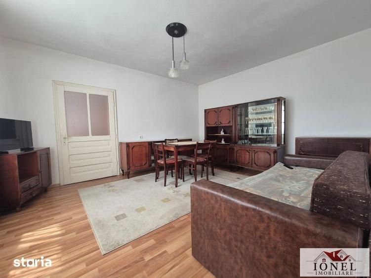 Casă cu 4 camere cu Teren 830 Mp în Central