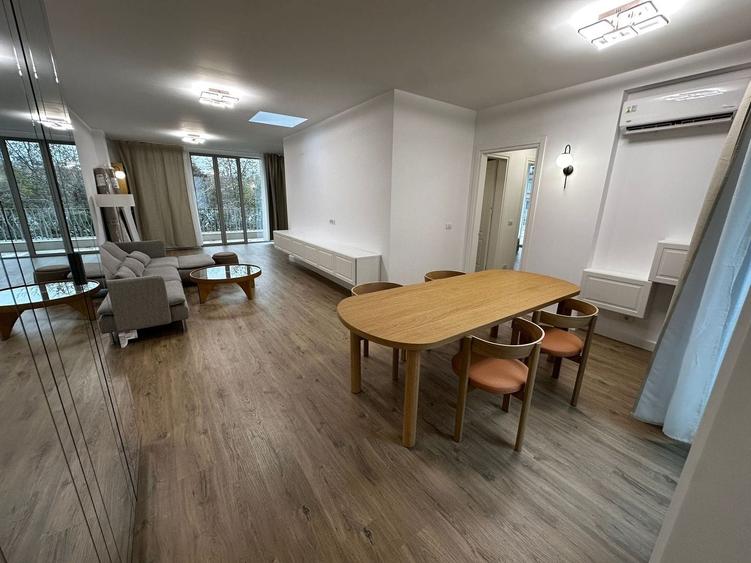 Apartament cu 3 camere decomandat, mobilat în Universitate