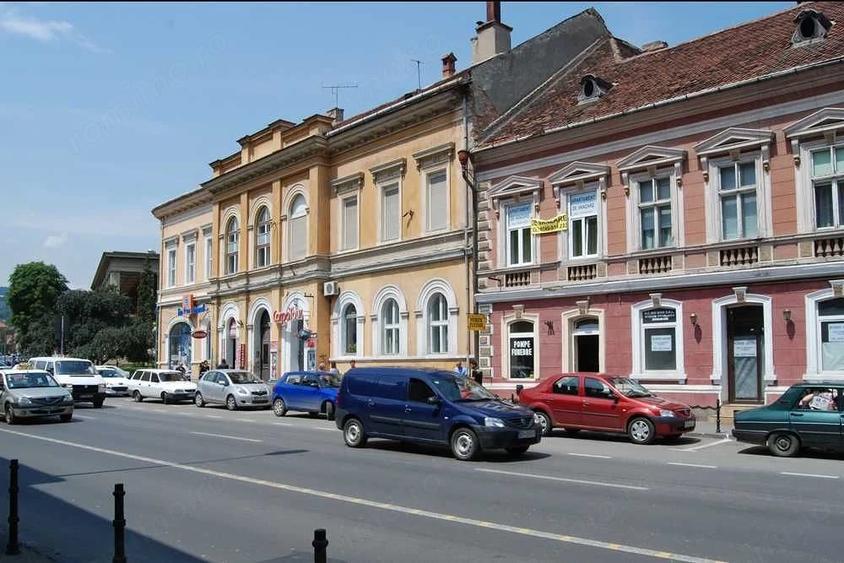 Apartament cu 2 camere semidecomandat în Drumul Carului