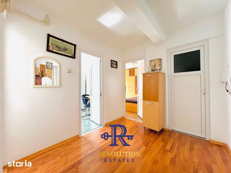 Apartament cu 2 camere decomandat în Central