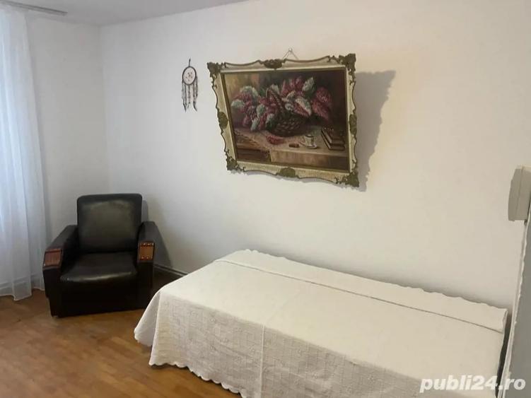 Casă cu 3 camere în Central