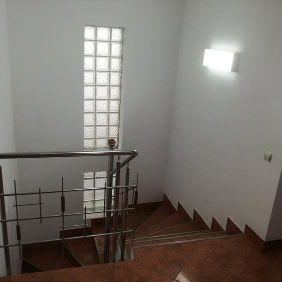 Casă individuală cu 6 camere cu Canalizare în Bună Ziua