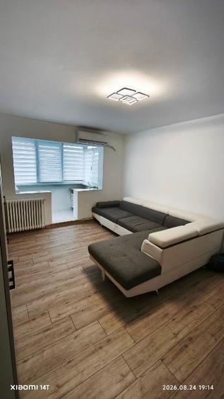 Apartament cu 2 camere semidecomandat, mobilat în Mircea cel Bătrân