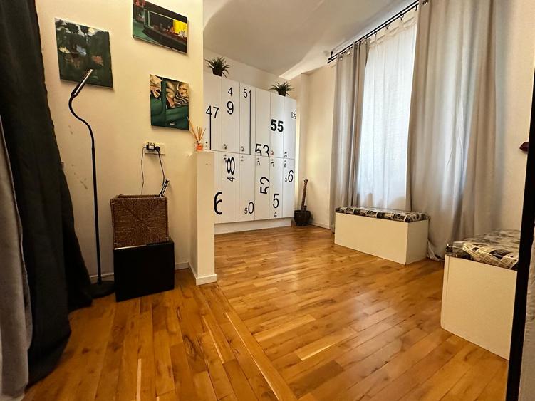 Apartament cu 4 camere decomandat în Eminescu