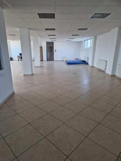 Birou, de 200 mp, în Berceni
