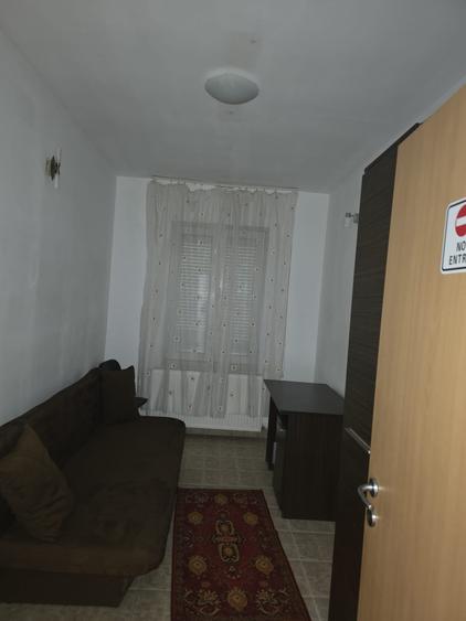 Apartament cu 2 camere semidecomandat în Medicină