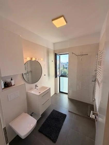 Apartament cu 2 camere decomandat în 13 Septembrie