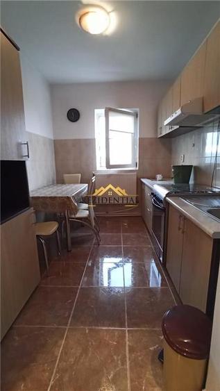 Apartament cu 2 camere decomandat, mobilat în Central