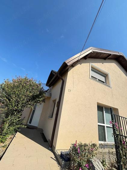 Casă cu Teren 612 Mp în Adjudu Vechi