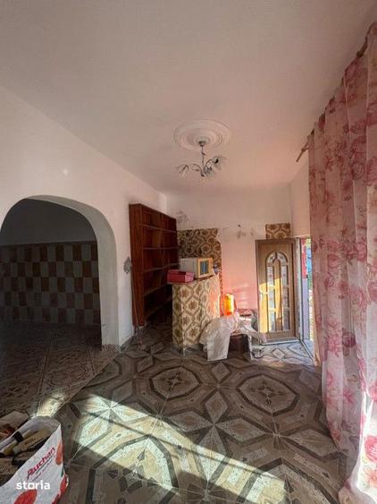 Casa D+P+M, Grosi, cu teren aferent 7 ari, necesita renovare - 14