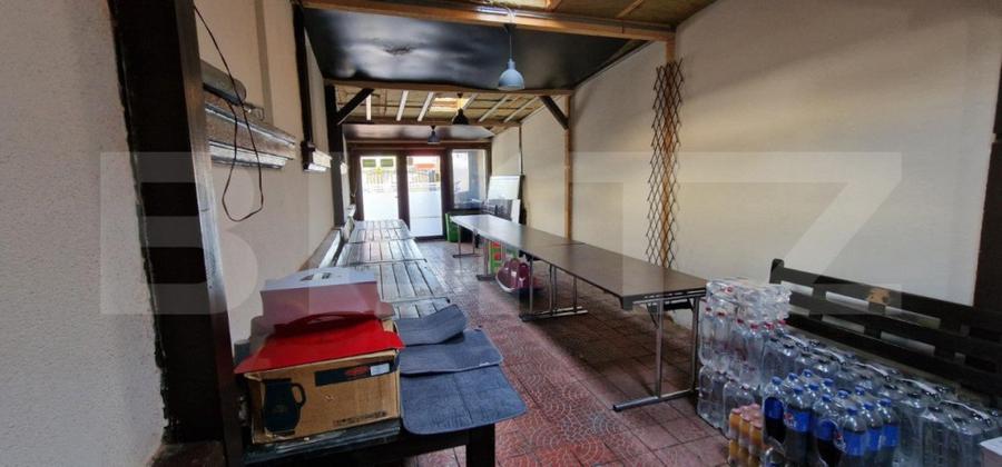 Casă cu 5 camere cu Teren 1500 Mp în Central