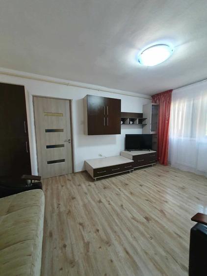 Apartament cu 2 camere decomandat în City Park Mall