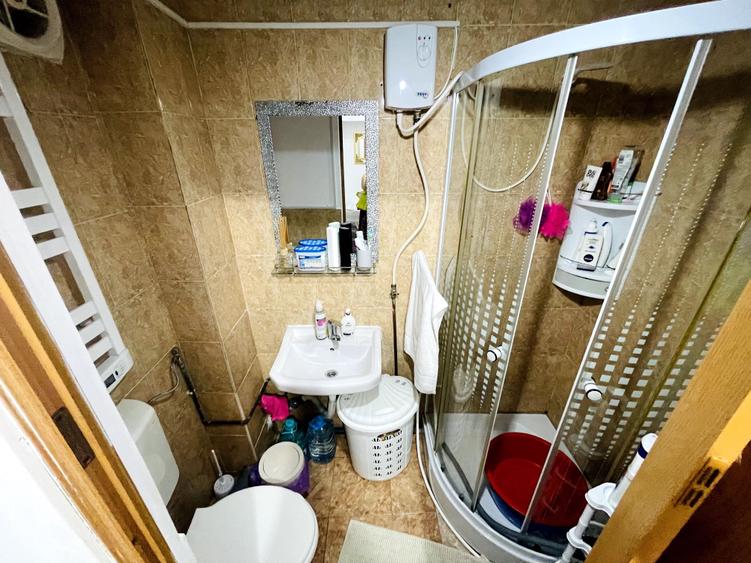 Casă cu 2 camere cu Teren 36 Mp în Valea Rosie