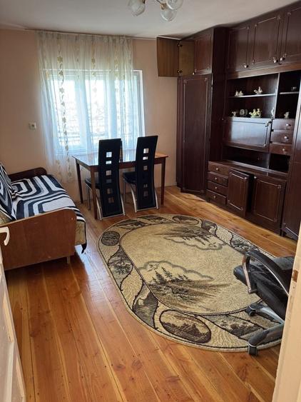 Casă cu 4 camere în Beznea