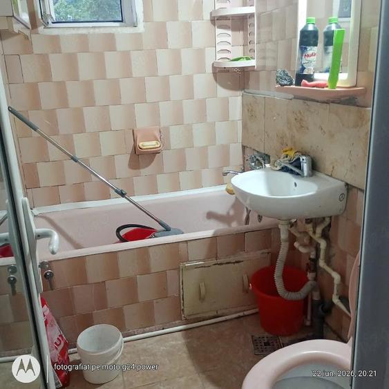 Apartament cu 2 camere semidecomandat în Micro 38