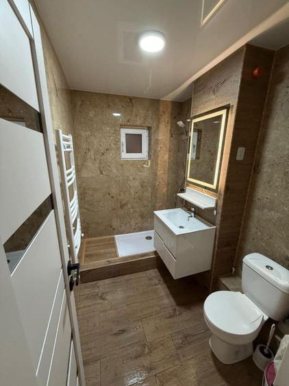 Apartament cu 2 camere decomandat în Piața Centrală