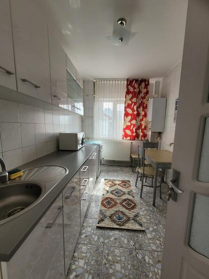 Apartament cu 2 camere decomandat în Dorobanți