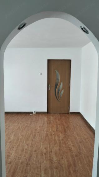 Apartament cu 2 camere semidecomandat în Tineretului