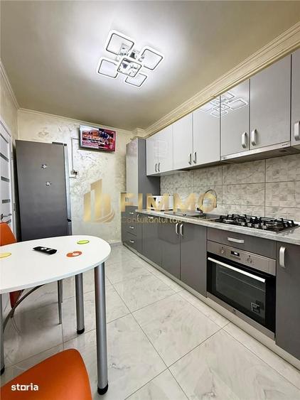 Apartament cu 3 camere decomandat în Paltin