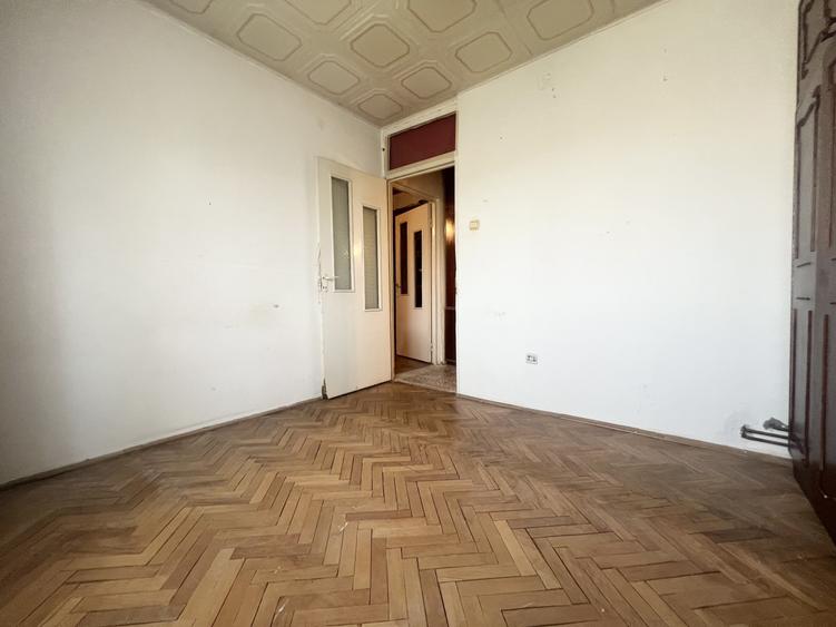Apartament cu 2 camere semidecomandat, mobilat în Dâmbovița