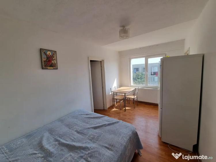 Apartament cu 2 camere nedecomandat în Milcov
