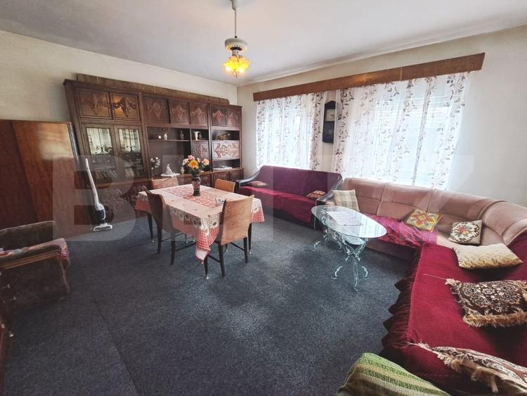 Casă individuală cu 5 camere cu Teren 1384 Mp în Hărman