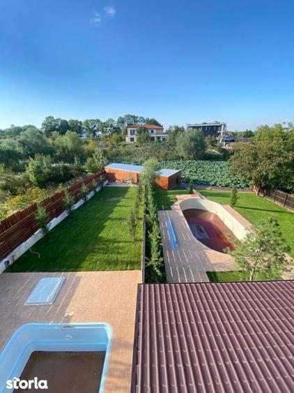 Casă cu 5 camere cu Teren 617 Mp în Snagov