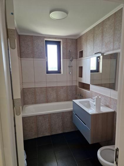Casă cu 4 camere cu Teren 1400 Mp în Buda