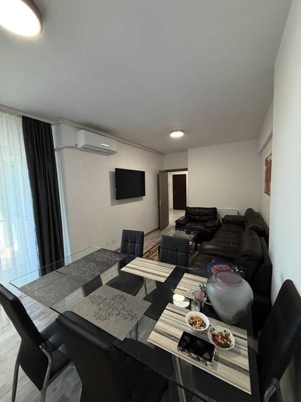 Apartament cu 2 camere decomandat în Roșu