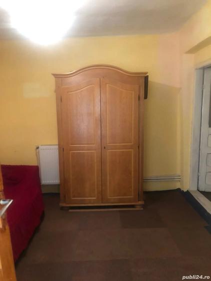 Casă cu 5 camere în Țigănești