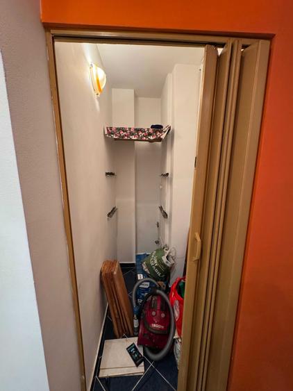 Apartament cu 2 camere decomandat în Teiul Doamnei — fotografia 1