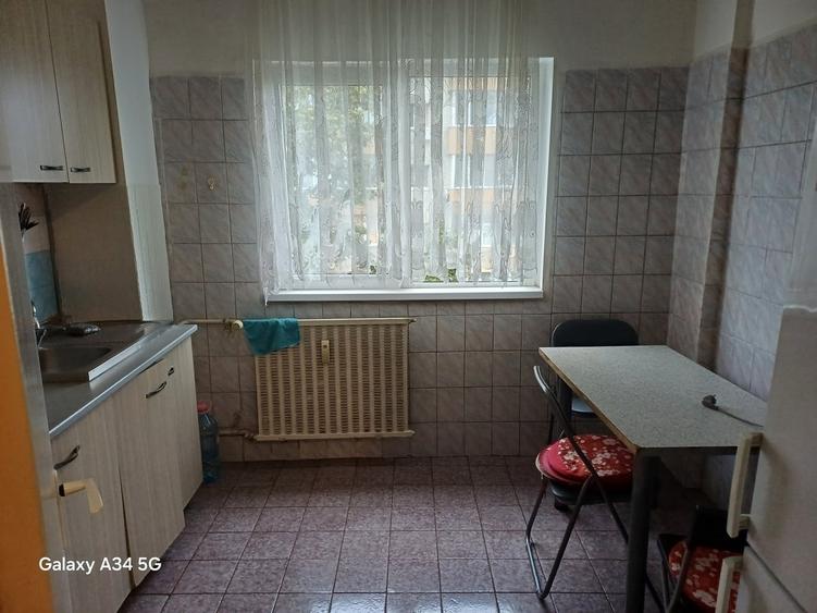 Uverturii, zona Lujerului, zona Gorjului, sector 6, Militari - 8