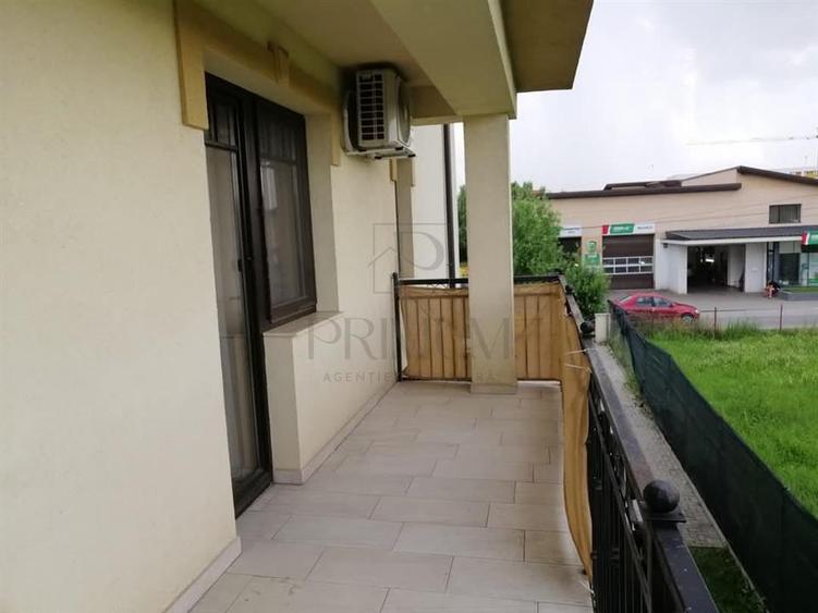 Apartament cu 2 camere decomandat în Dumbrăvița