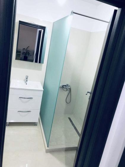Apartament cu 2 camere decomandat în Roșu
