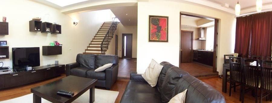 Duplex cu 5 camere cu Canalizare în Băneasa