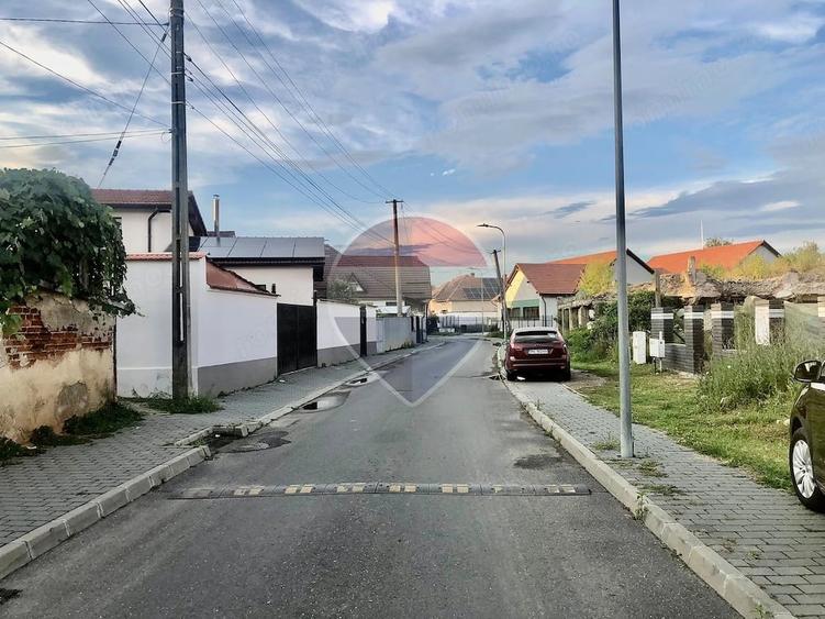 Teren de 1300 mp, în Central