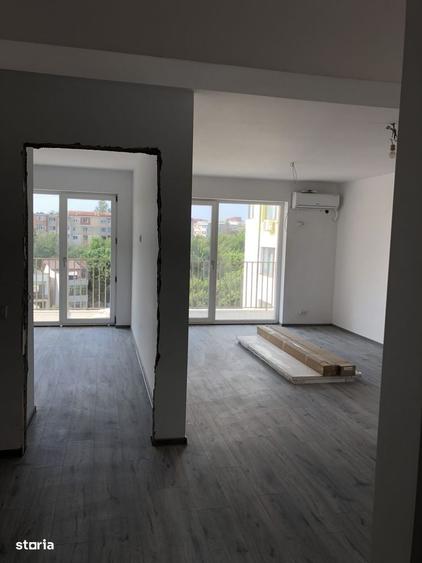 Apartament cu 2 camere decomandat în Cornitoiu