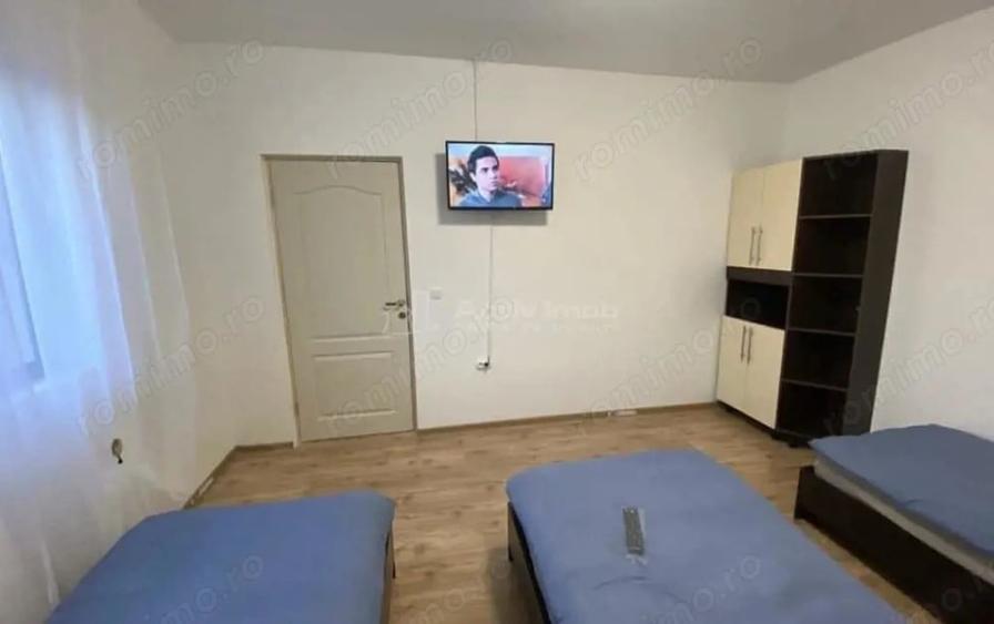 Apartament cu 3 camere decomandat în Iosia